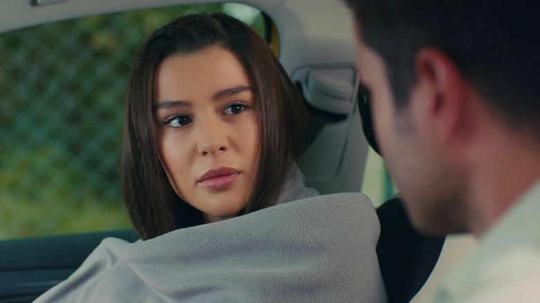 Noi dezvăluiri și răsturnări de situație în episodul din această seară al serialului "Dragoste și speranță", difuzat la Kanal D2 Noi dezvăluiri și răsturnări de situație în episodul din această seară al serialului "Dragoste și speranță", difuzat la Kanal D2