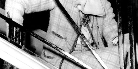 Cine a fost Coco Chanel. Cum a reușit să creeze un adevărat imperiu și un brand consacrat în toată lumea?