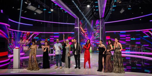 În această seară, de la ora 23:00, Marea Finală “Bravo, ai stil!”, la Kanal D #Cinci finaliste, Iris, Andreea, Maria, Alexandra și Jasmine,  vor da ultima bătălie stilistică în această seară pentru titlul de “Cea mai stilată femeie din România” și premiul