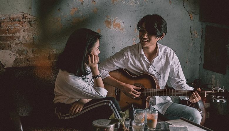 Idei inspirate pentru a petrece o seară romantică cu iubitul