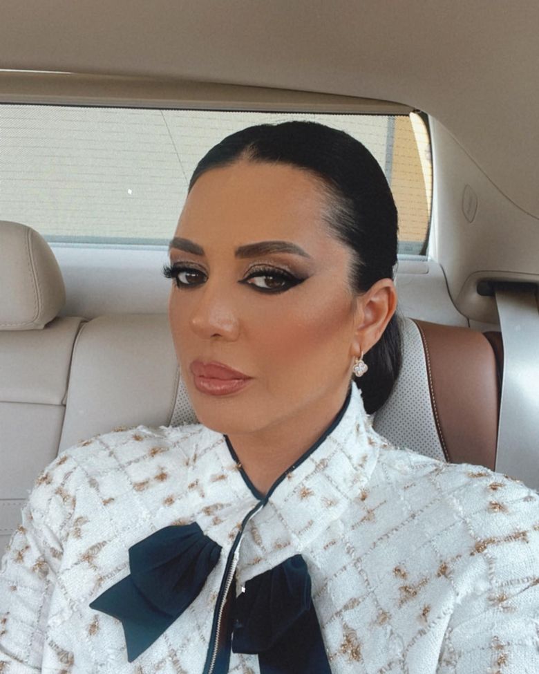 Cine este Oana Mizil