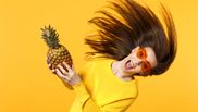 Beneficiile pe care coaja de ananas le poate avea asupra părului tău! Trucul de care femeile au nevoie, pentru un păr frumos