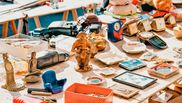 5 lucruri frumoase pe care le poți găsi în magazine second hand