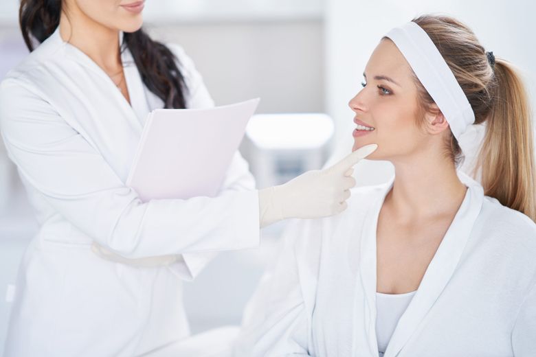 Sănătate și frumusețe. Importanța consultului dermatologic după perioada verii