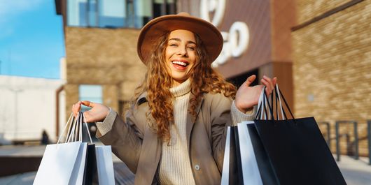 Sfatul zilei din 28 septembrie 2023. O zodie se răsfață astăzi la cumpărături