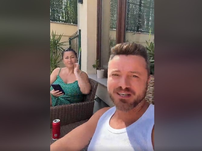 Gabriela Cristea și Tavi Clonda, petrecere cu zeci de invitați &icirc;n propria curte!