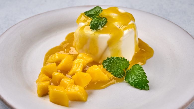Panna Cotta cu mango retete de gustare