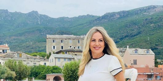 Florentina Opris speriata de Elon Musk in vacanta din Corsica : 