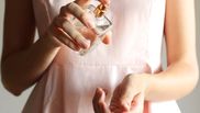 Cum pot face femeile cel mai bun parfum din esențe naturale. Trucul genial pentru miros persistent și revigorant
