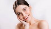  Cum să îți menții pielea fermă și strălucitoare în orice etapă a vieții