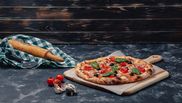 pizza cu aluat facut in casa