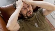 Cum recunoști depresia la bărbați. Cinci semne la care să fii atentă