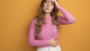 Cum poți scăpa ușor de durerile menstruale. 5 remedii pe care le poți încerca