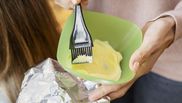 Cum poți prepara vopsea pentru părul blond, chiar la tine acasă! Trucul eficient pentru toate doamnele care își doresc să economisească bani
