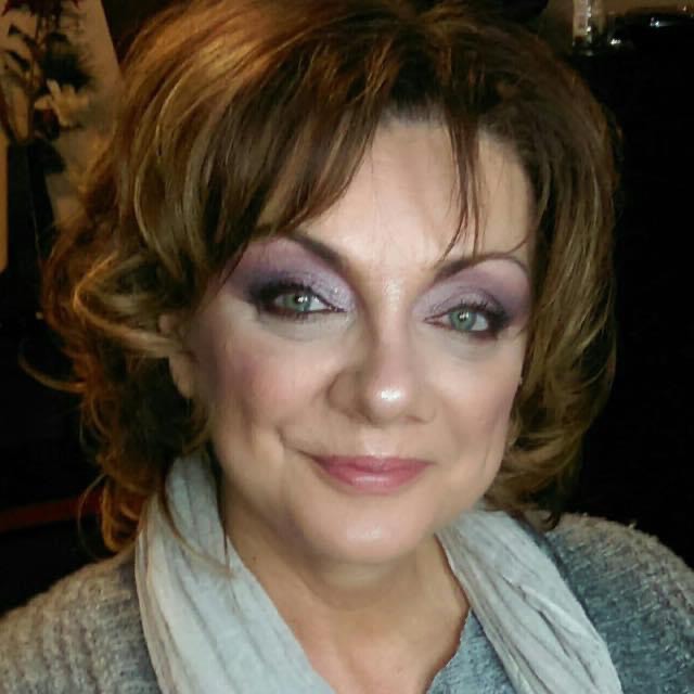 &bdquo;A fost o perioadă ur&acirc;tă și seacă din viața mea și m-am ocupat mult să suplinesc lipsa tatălui.&rdquo; Carmen Tănase, despre momentele grele prin care a trecut la &icirc;nceputul carierei