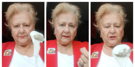 „Pun miere de albine, vitamina E și ulei de măceșe! De aici se poate folosi o săptămână.” Bunica Emilia, sfaturi pe TikTok despre masca de față