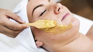 Cum să prepari exfoliant natural! Trucul prin care femeile pot avea o piele fină