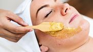Cum să prepari exfoliant natural! Trucul prin care femeile pot avea o piele fină