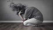 Cum îți dai seama că te îndrepți spre burnout. 3 semne la care să fii atentă