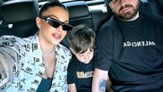 Betty Salam și-a petrecut Crăciunul departe de copil! Artista a plecat cu soțul și a lăsat băiatul în grija bunicilor