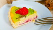 tarta cu lamaie capsune si kiwi