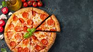 pizza cu blat pufos
