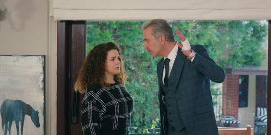 Bulent, ”foc și pară” pe Melis