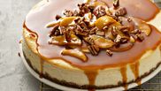 cheesecake cu nuci pecan mere si caramel