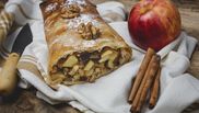 Rețeta de ștrudel cu mere a lui chef Joseph Hadad!