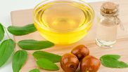 Cum să faci demachiant cu ulei de jojoba