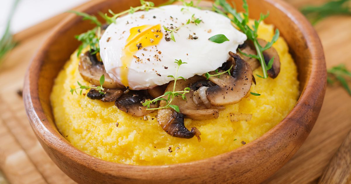 Cât timp se fierbe mămăliga. Cea mai simpla rețetă de mămaligă gata în