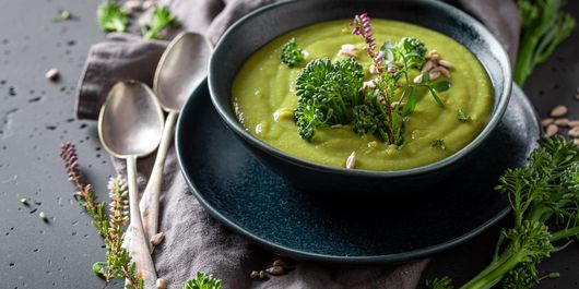 Supă cremă de broccoli. Este mult mai bună decât crezi!