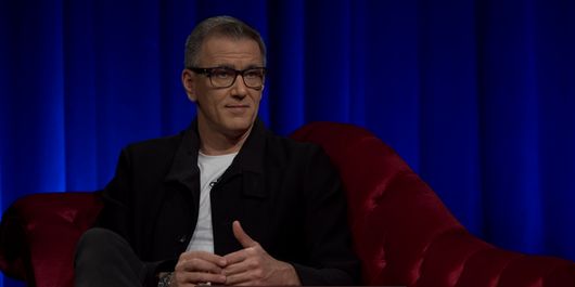 Cosmin Cernat, prezentatorul super show-ului “Insula de 1 milion” o va avea alături de el, în Republica Dominicană, pe soția sa, Mădălina