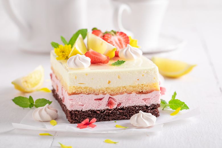 Prăjitură cu mousse de căpșune și lămâie retete de gustare