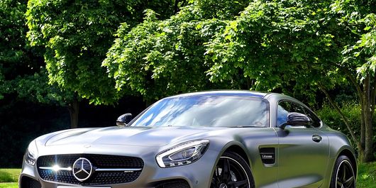 Ghidul Esențial pentru Femei în Întreținerea Autoturismului Tău