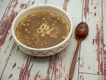 Când se pune nuca în mucenicii cu zeamă. Greșeala pe care o fac multe gospodine Când se pune nuca în mucenicii cu zeamă. Greșeala pe care o fac multe gospodine