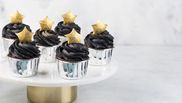 briose de ciocolata cu crema neagra