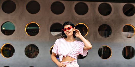 7 piese vestimentare pe care fetele scunde ar trebui să le evite