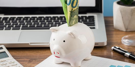 Sfatul zilei din 4 aprilie 2024. O zodie este sfătuită să facă economii