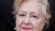 Bunica Emilia, sfaturi pentru îngrijirea feței! Trucul natural pe care îl folosește încă din tinerețe