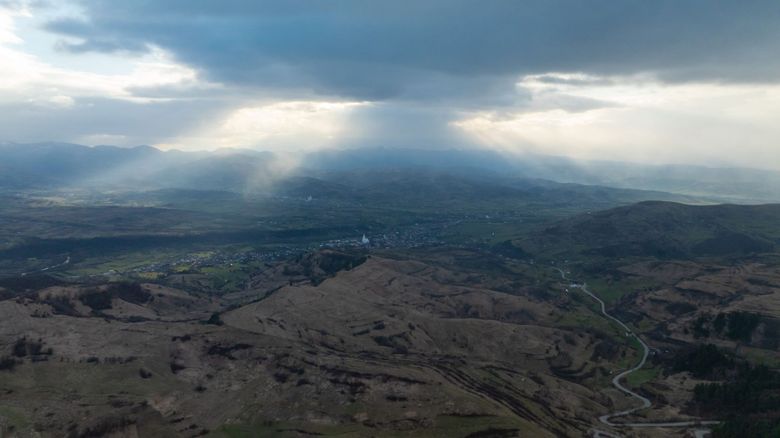 Sâmbătă, de la ora 14:45, în „ROventura”,  La pas, pe plaiuri maramureșene