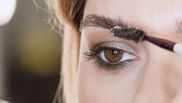 7 sfaturi uimitoare de machiaj pentru ochii căprui