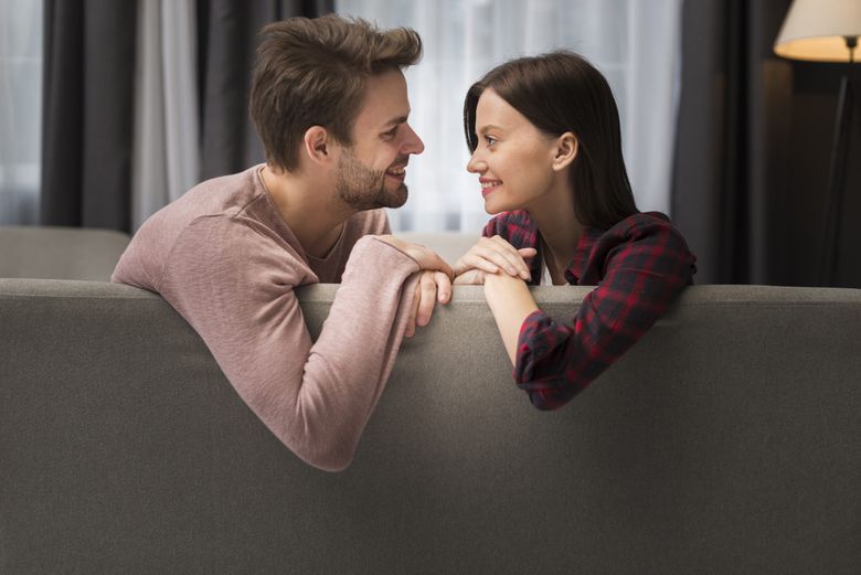 10 fraze romantice pe care femeile vor să le audă