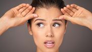 cum sa iti pensezi sprancenele fara durere