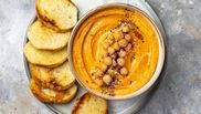 humus cu rosii si ulei de masline
