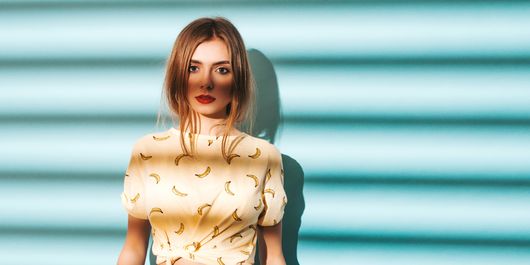 Explorând moda: Cum să îți pornești ziua cu un crop top în 10 moduri distincte și îndrăznețe