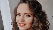 Cristina Șișcanu, criticată în mediul online pentru că s-a dus la soacra sa cu un platou de prăjituri de ziua ei! Cum răspunde soția lui Mădălin Ionescu