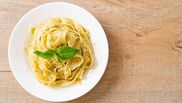 paste cu pesto si parmezan