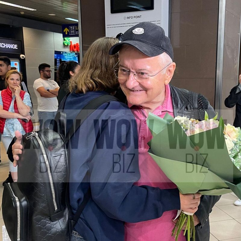 Imagini de colecție! Irinel Columbeanu și fiica sa, din nou &icirc;mpreună! Irinuca s-a &icirc;ntors &icirc;n Rom&acirc;nia, după 6 ani petrecuți &icirc;n SUA. Cum a așteptat-o fostul milionar pe fiica sa la aeroport?
