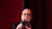 Petre Geambașu, un împătimit al treburilor casnice! Artistul calcă până și hainele soției